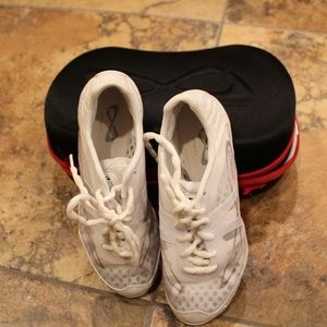 nfinity cheer shoe